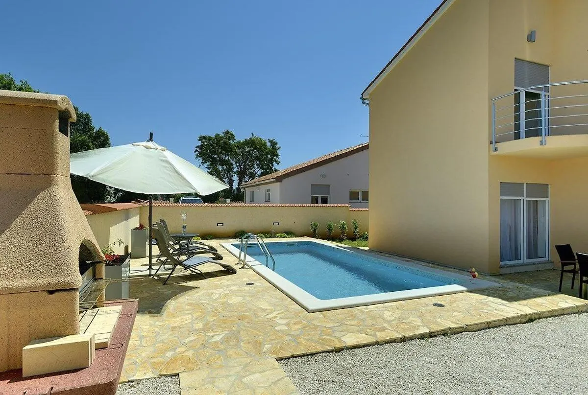 Villa Lara 2 Liznjan 0*,  Croatia